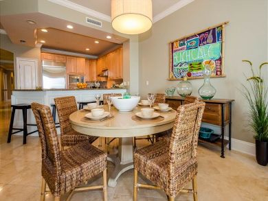 Santa Rosa Beach Vacation Condo Sleeps Ten Guests.